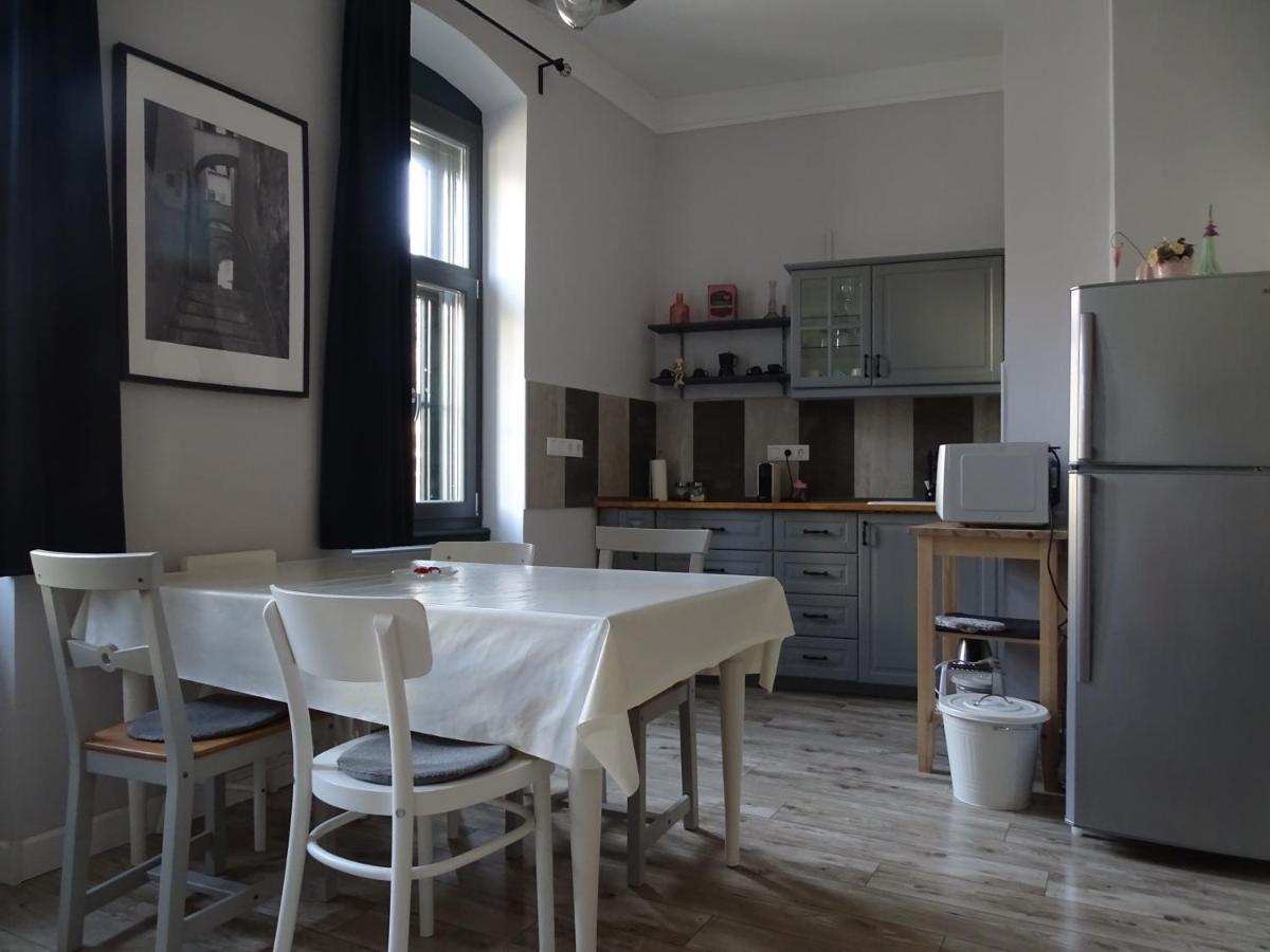 Apartment Ovaros